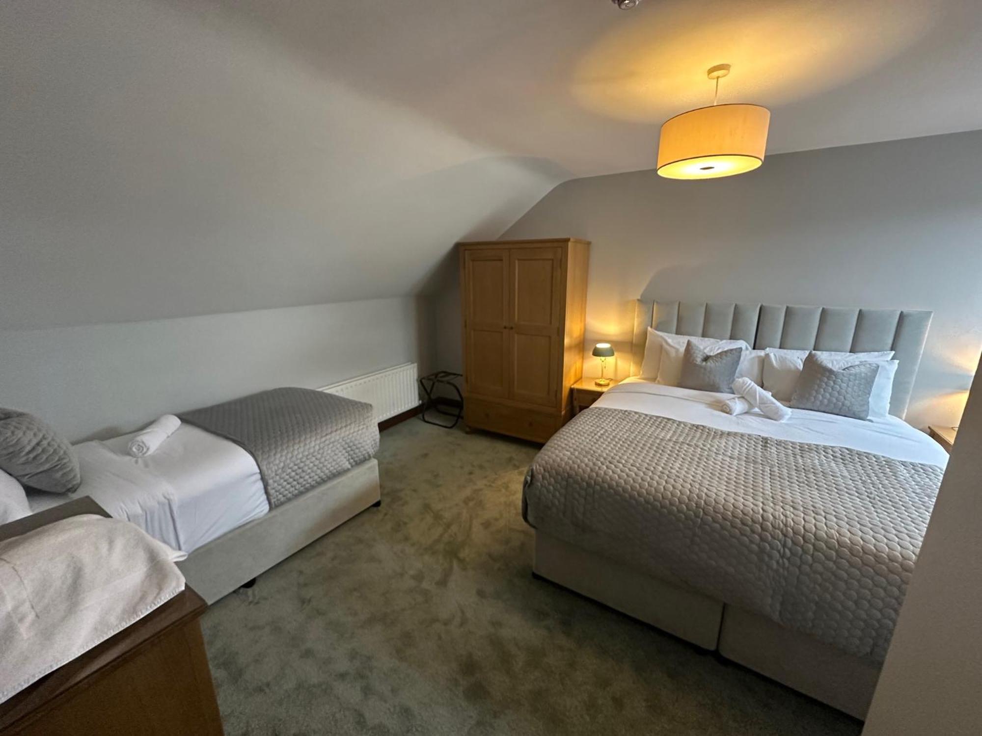 The Brook Lodge Galway Extérieur photo