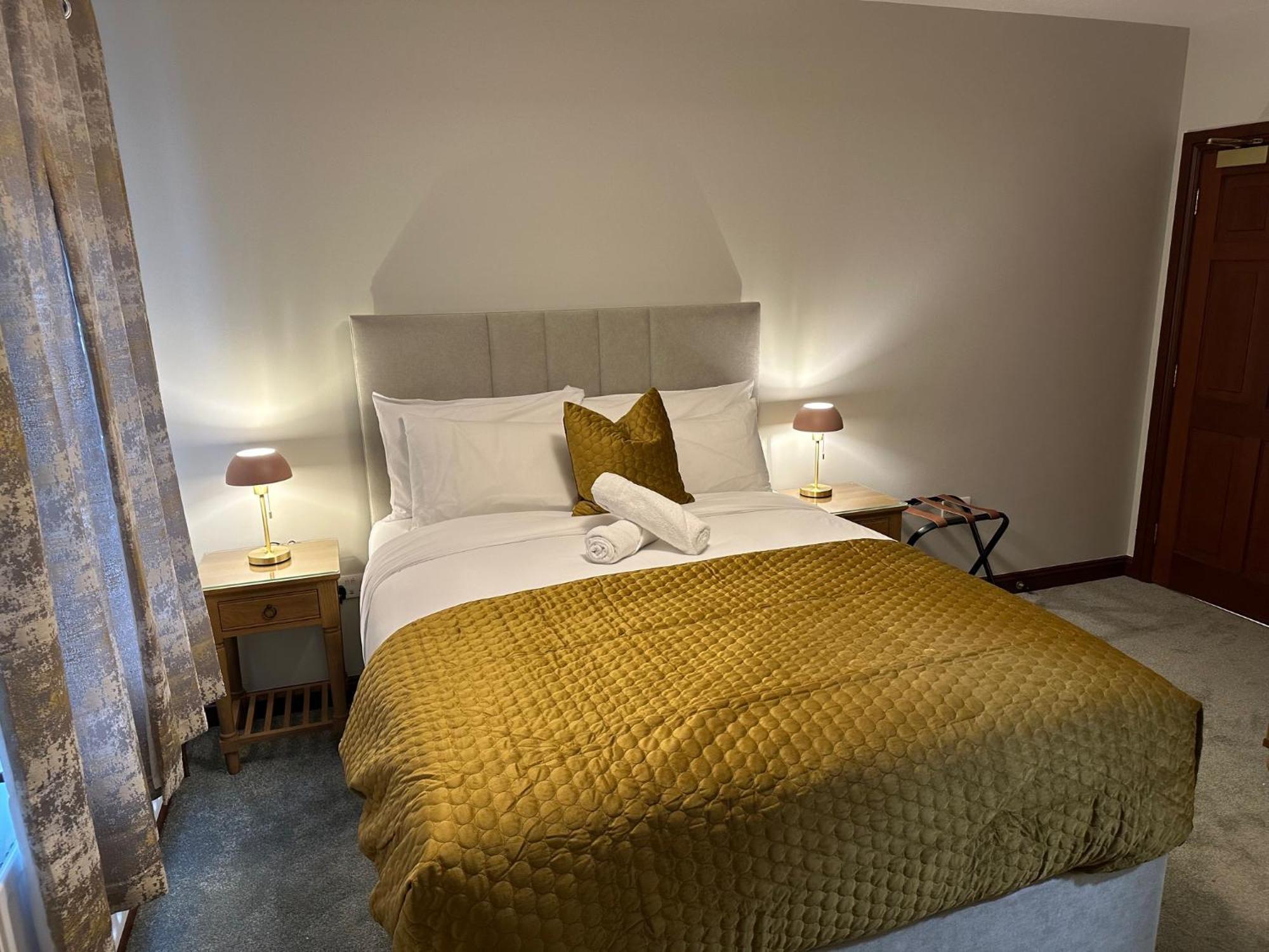 The Brook Lodge Galway Extérieur photo